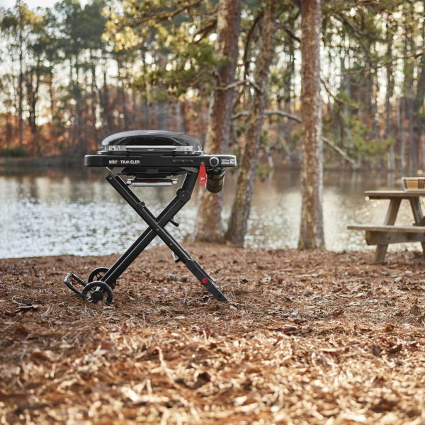 Гриль газовый Weber Traveler Compact 1500527, черный Гриль газовый Weber Traveler Compact 1500527, черный